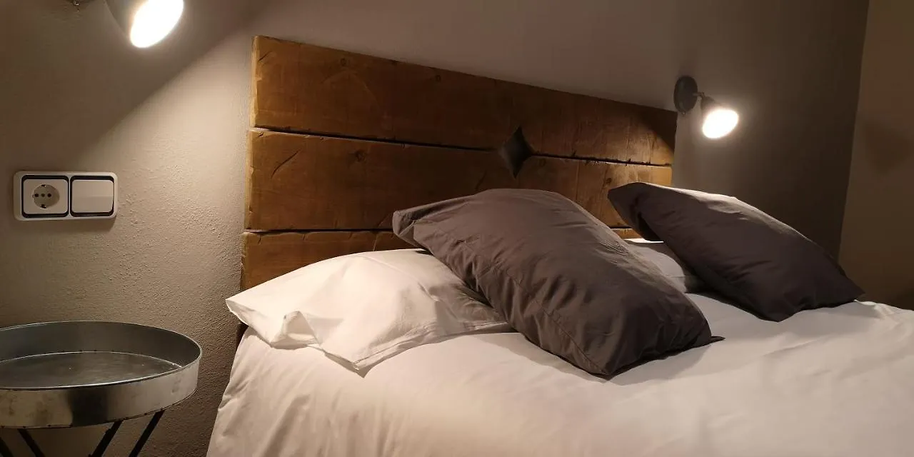 Country house Mas De L'Arlequi Guest House Rojals Spain